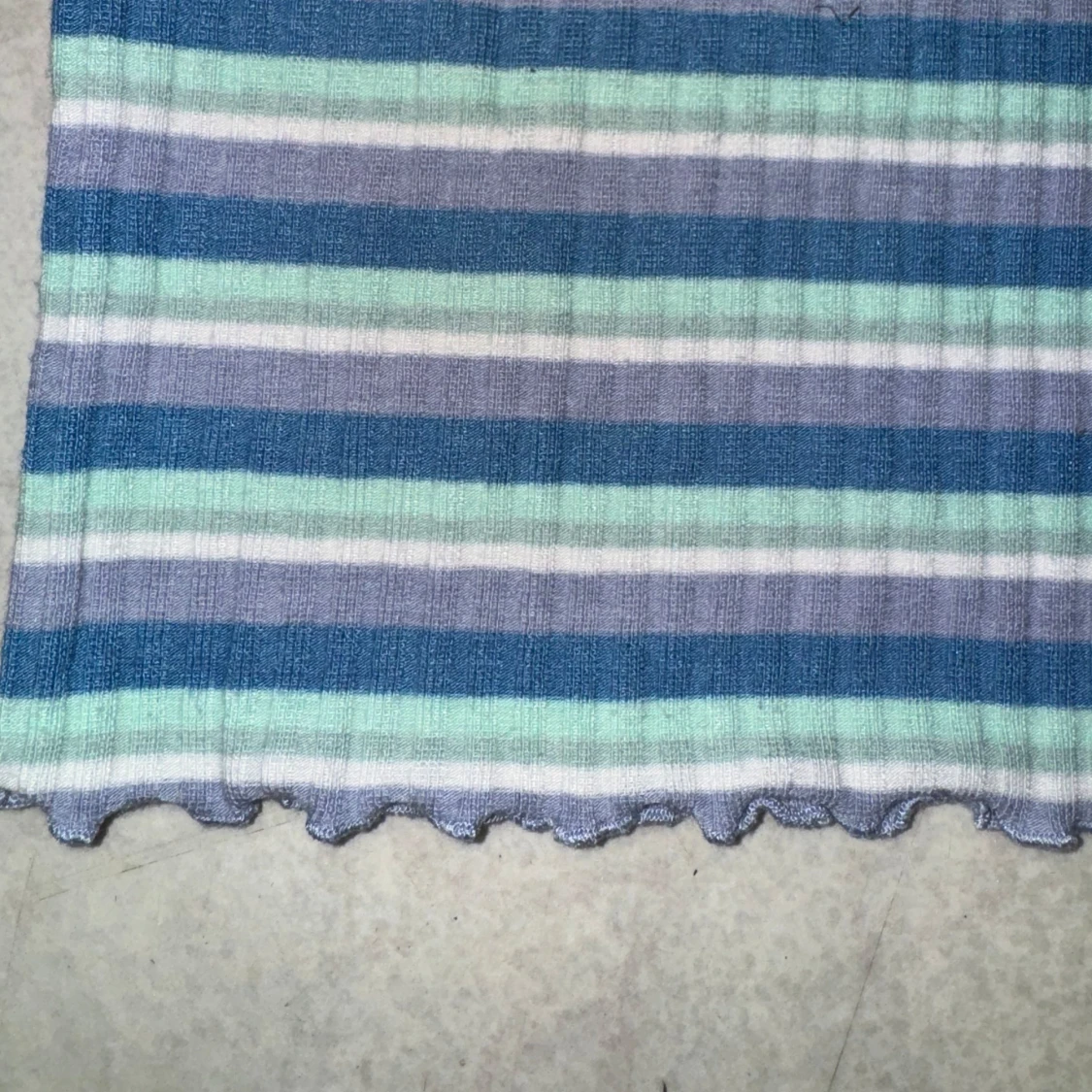 Randig topp från Only - 91