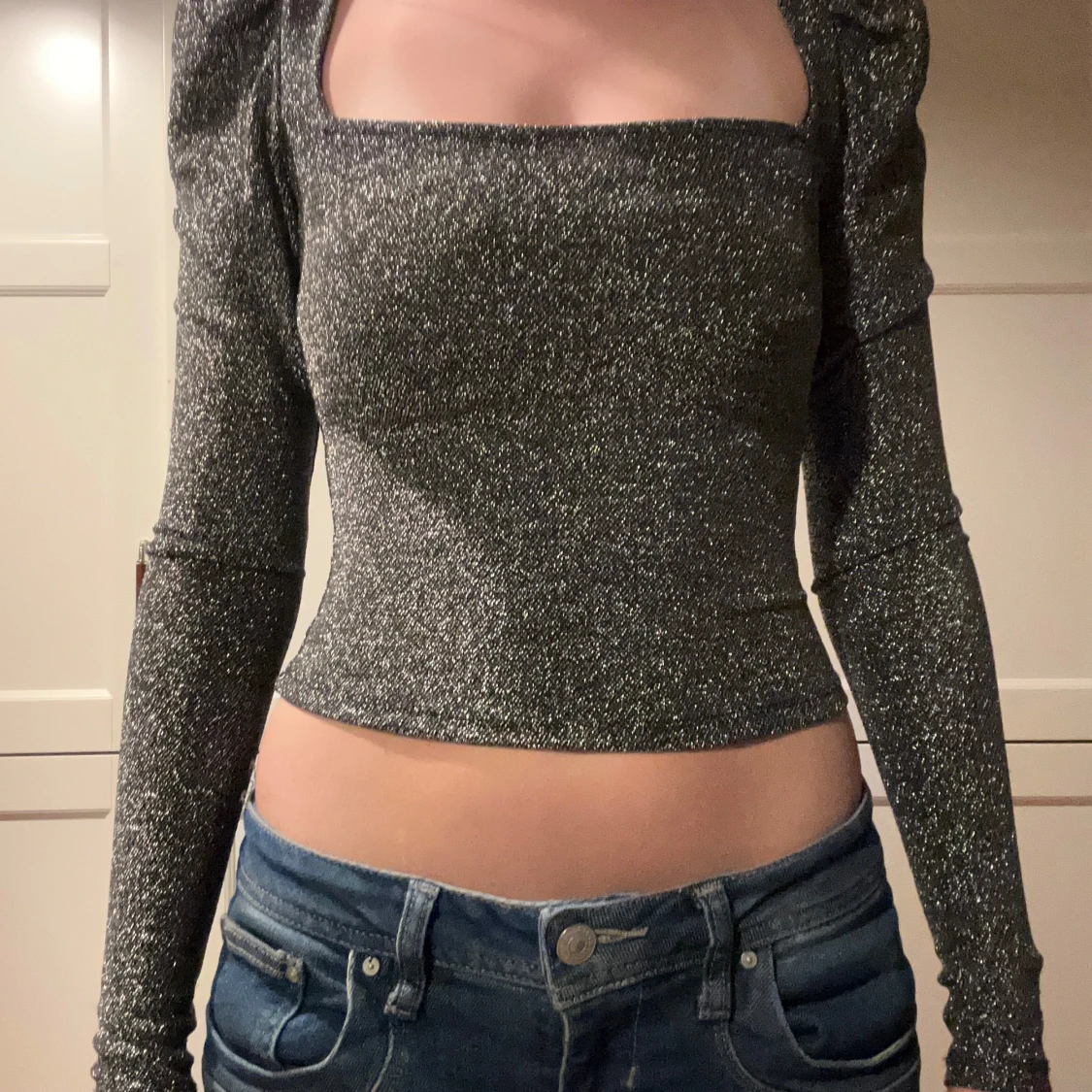 Glittrig silvrig topp från Hm - 91