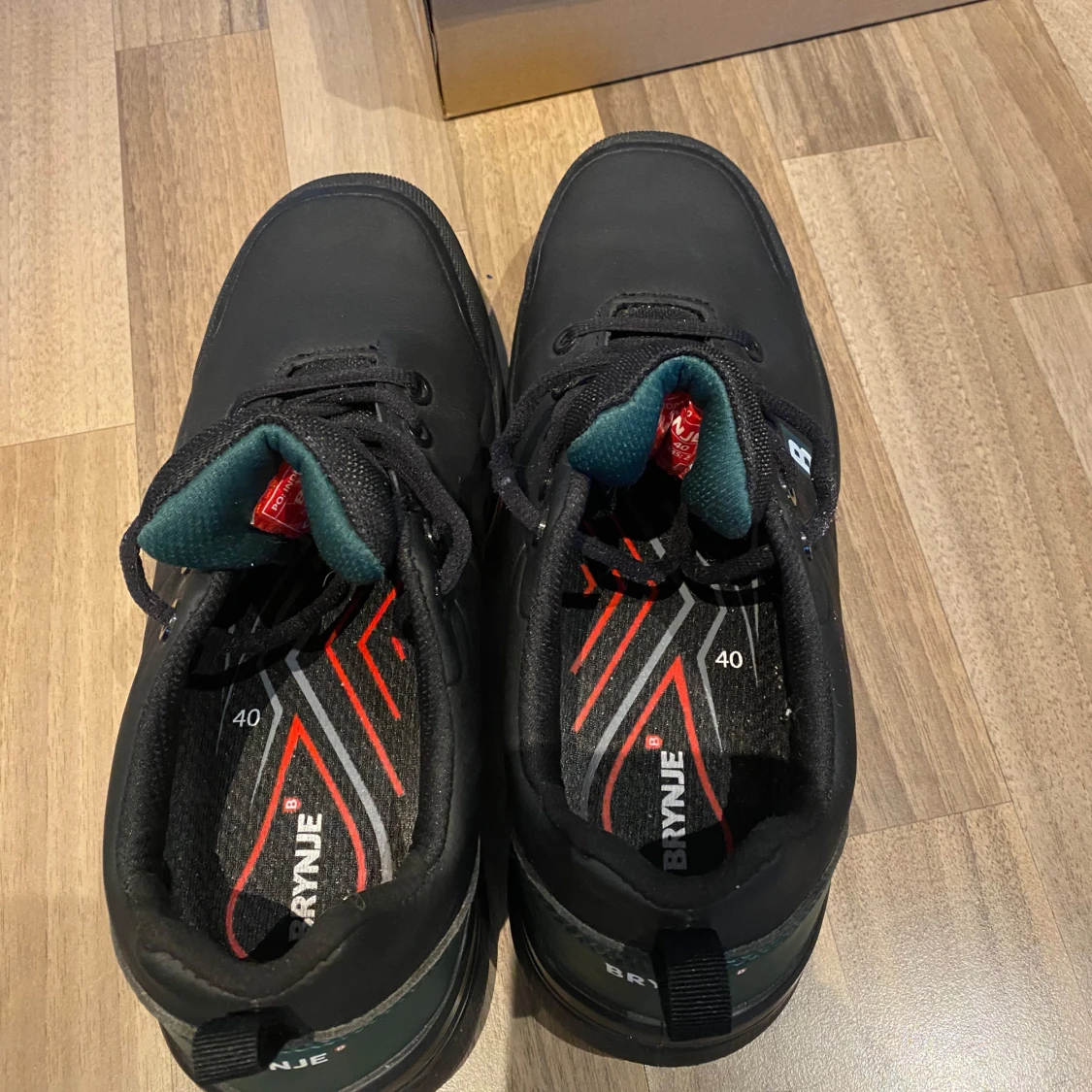 Svarta arbetsskor från Brynje - 92