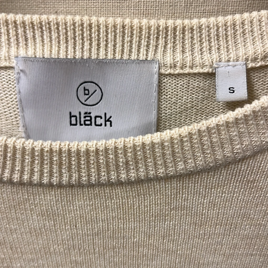 Beige tröja från Bläck - 91