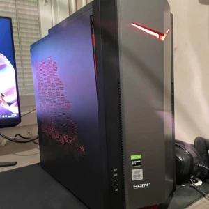 Acer Nitro gamingdator - Kraftfull Acer Nitro gamingdator med stilren design. Utrustad med NVIDIA GeForce GTX-grafikkort och Intel Core i5-processor. Perfekt för gaming och krävande applikationer. Snygg svart chassi med röda detaljer och LED-belysning.