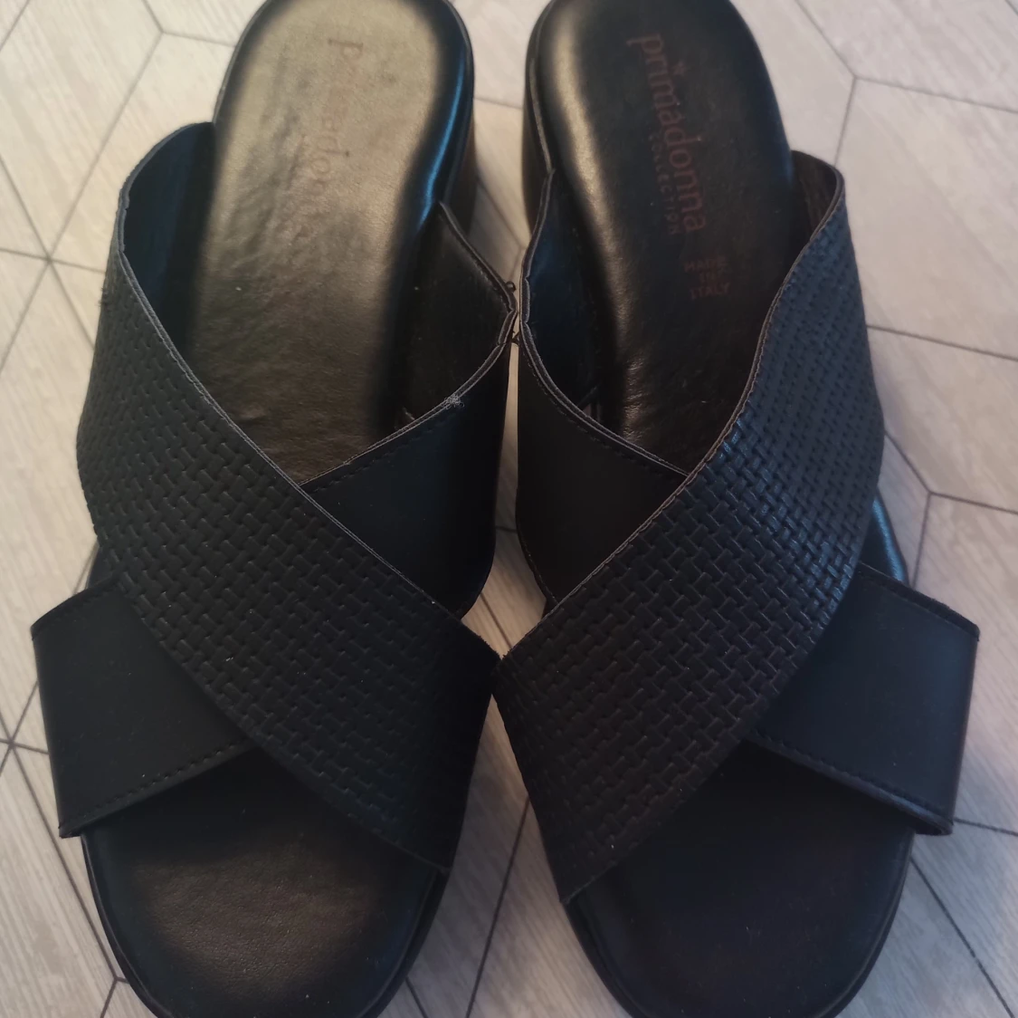 Svarta sandaler från Primadonna