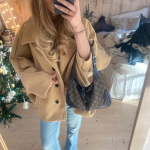 Kappa - SUPER snygg!! Tryck gärna på köp nu❤️❤️