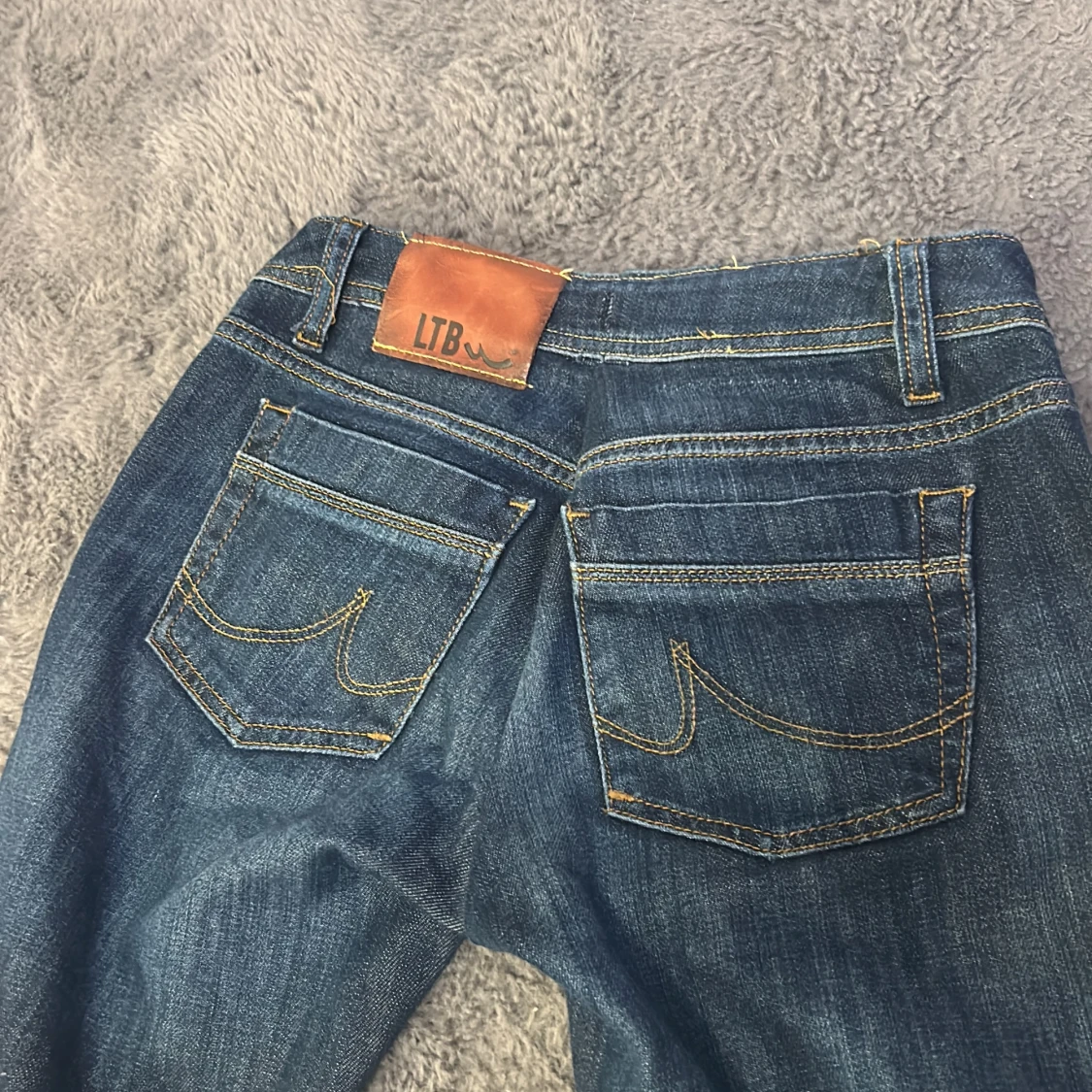 Blå bootcut jeans från LTB - 92