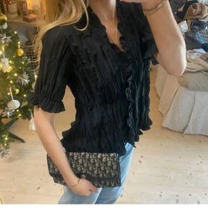 Blus/ Topp - Sååå snygg topp!! Tryck gärna på köp nu!!💕💕