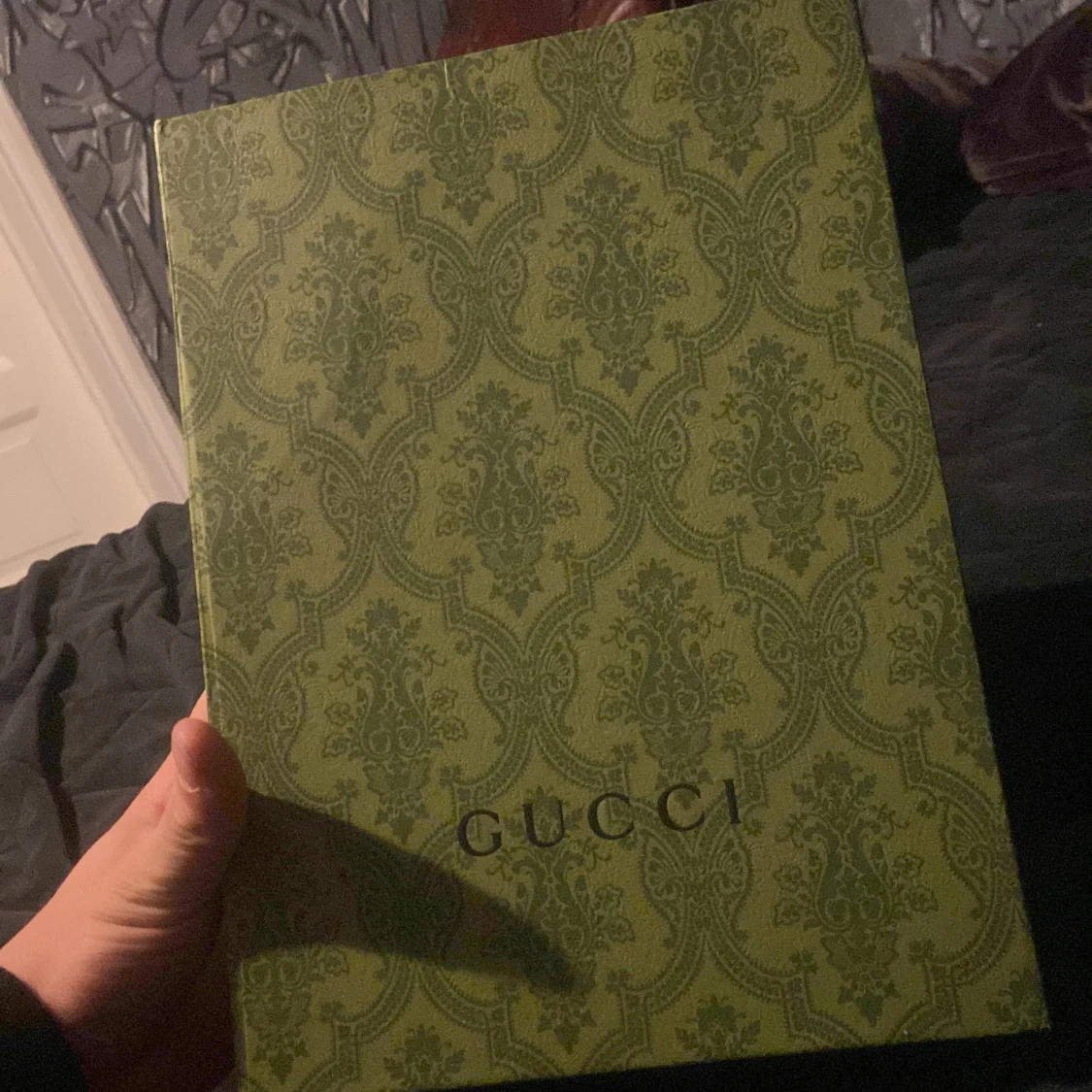 Svart keps från Gucci