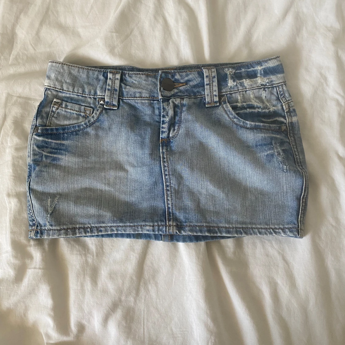 Lågmidjad minikjol denim