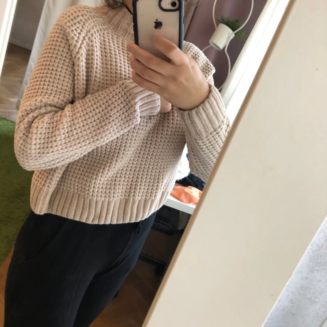 Beige stickad tröja - 90