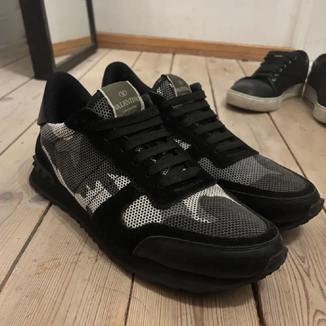 Valentino rockrunners