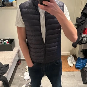 BOGGI MILANO  - Boggi Milano Väst Storlek M Mörkblå Nypris 2k