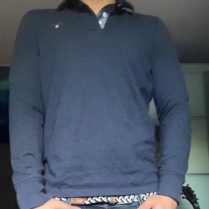 Gant långarmad piké - Jätteskön piké från Gant. Redo för den som vill bygga tvärfeta outfits i höst🤑Nypris: 1099kr