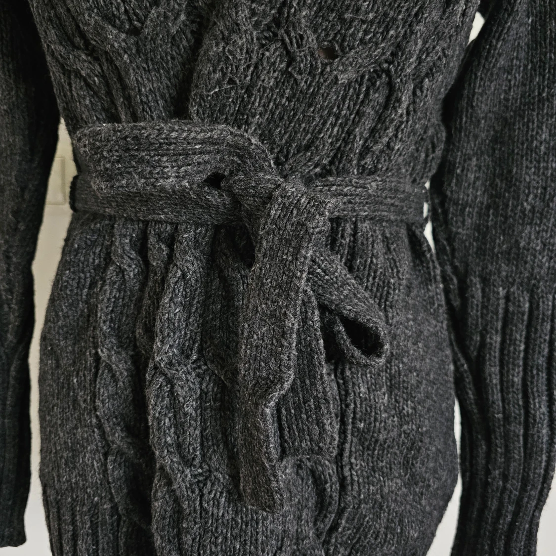 Mörkgrå stickad kofta från H&M - 92
