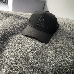 La keps  - Bra skick  Nypris 1000kr