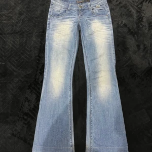 Lågmidjade jeans - Säljer dessa supersnygga jeans då dem inte kommer till användning längre 🥰