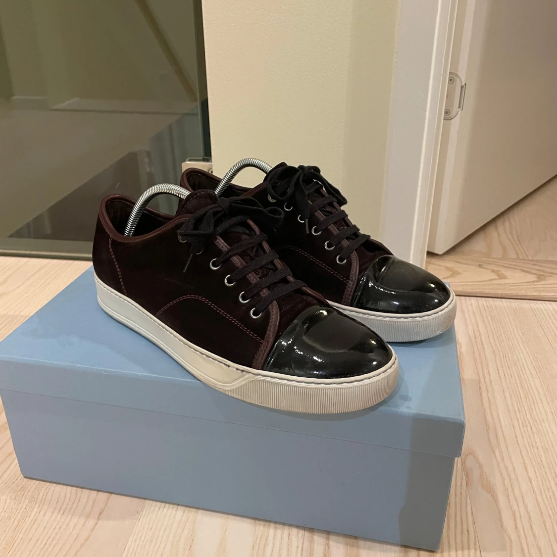 Vinröda Lanvins strl 42-43