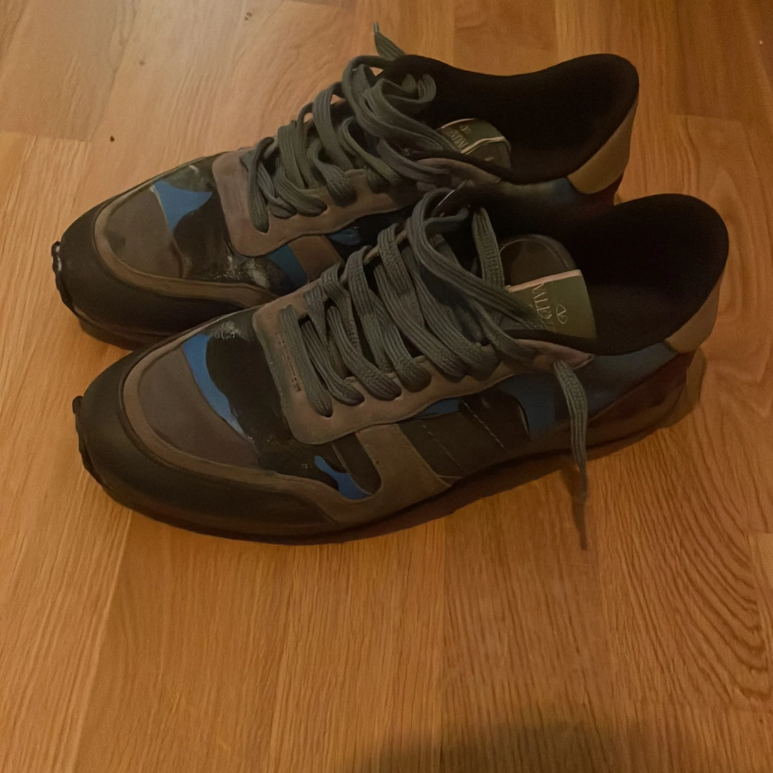 Valentino rockrunners