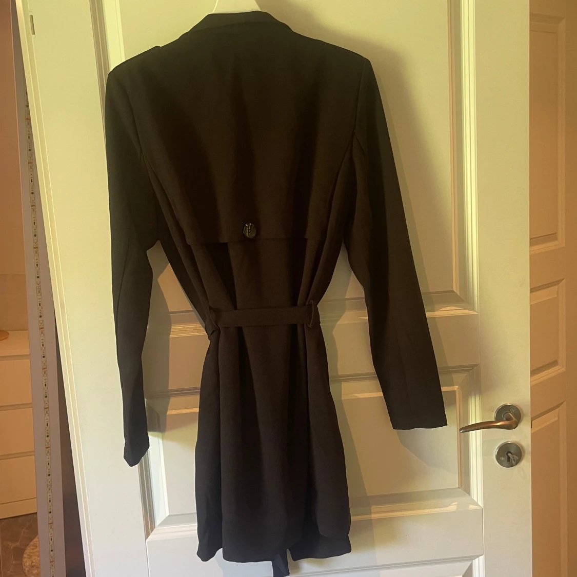 Svart kort kappa - 92