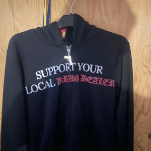 Banished zip upp - Riktig fet kofta, aldrig använd men den e riktig fet🙏🙏🤑🤑