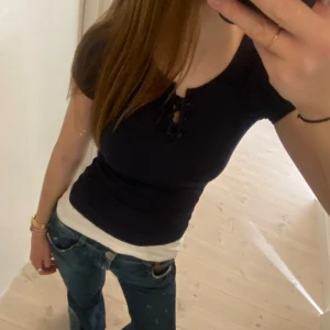 Hollister topp - Så söt! Har tecken på användning. Hör av dig om du har några frågor😊💞