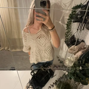 Stickad kortärmad  - Jätte fin stickad kortärmad💞💞