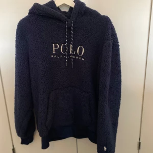 Hoodie  - Mycket fin hoodie varm o skön, perfekt nu till hösten 