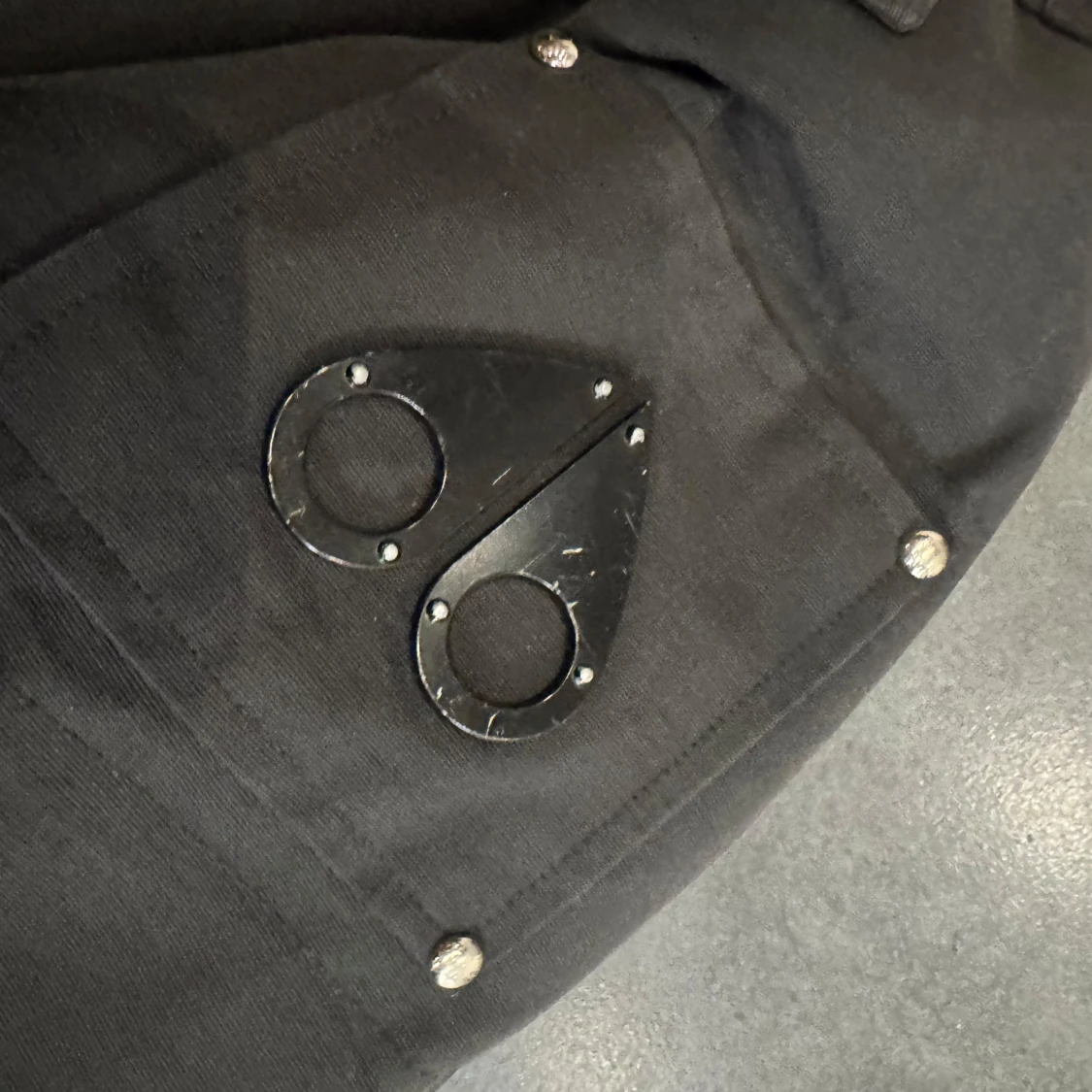 Svart dunjacka med päls från Moose Knuckles - 91