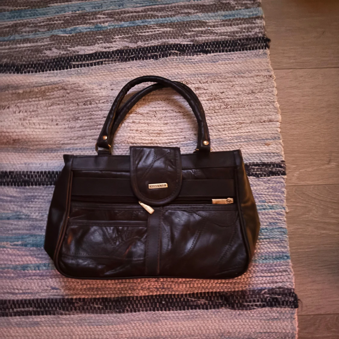Brun handväska från Delmano - 91
