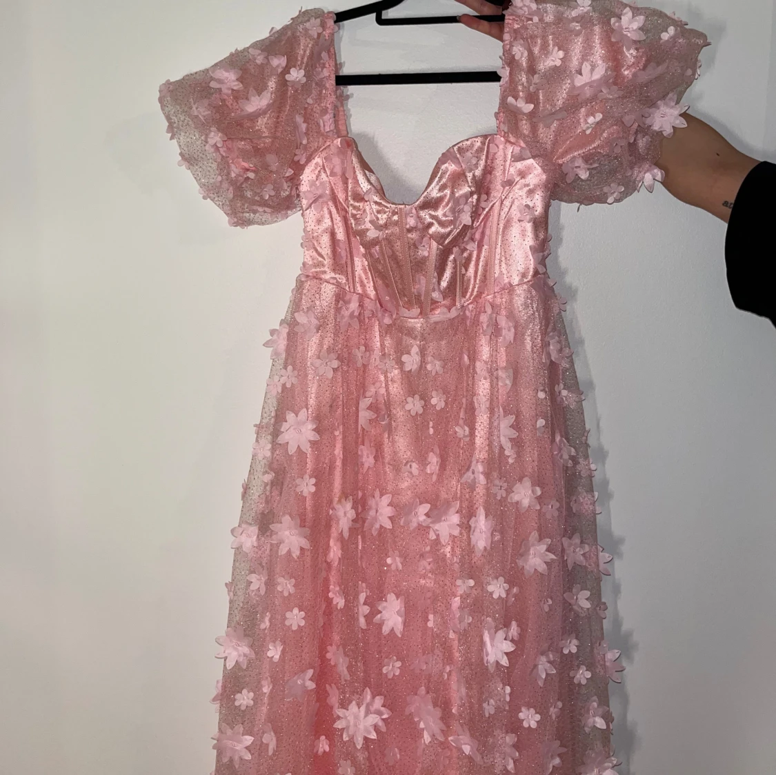 Rosa klänning från Maya Deluxe - 90