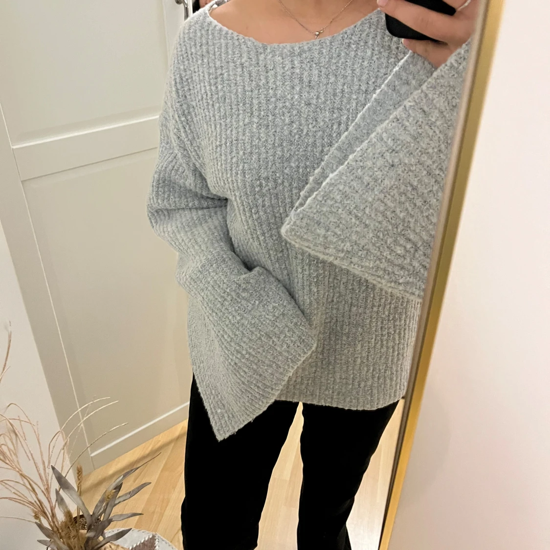 Grå stickad tröja - 90