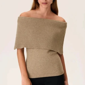 Adoore topp - Intressekoll på min adoore topp då jag funderar på att sälja den, toppen är i st Xs och o nyskick🌟🩷