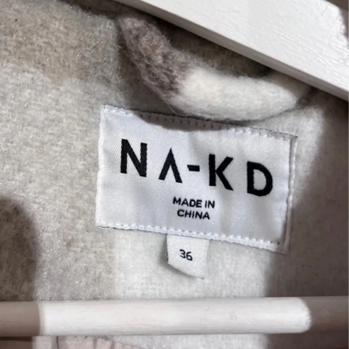 Rutig kappa från NA-KD - 91