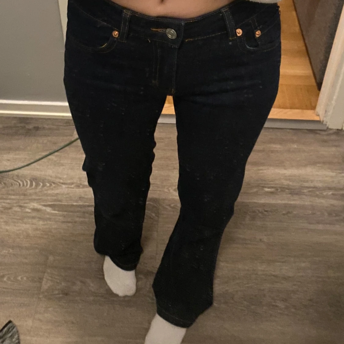 Svarta jeans med låg midja