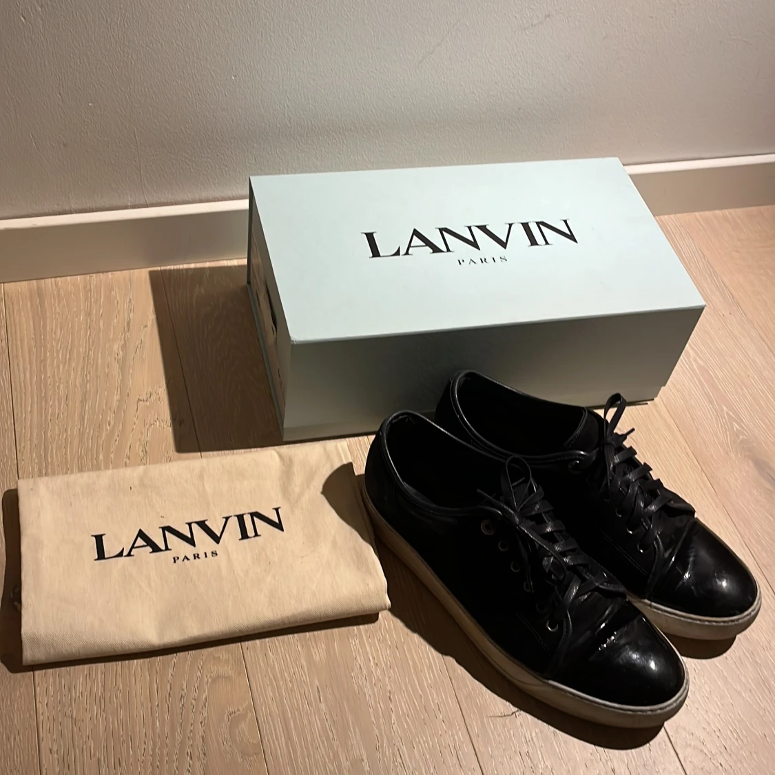 Mörkblåa sneakers från lanvin - 3
