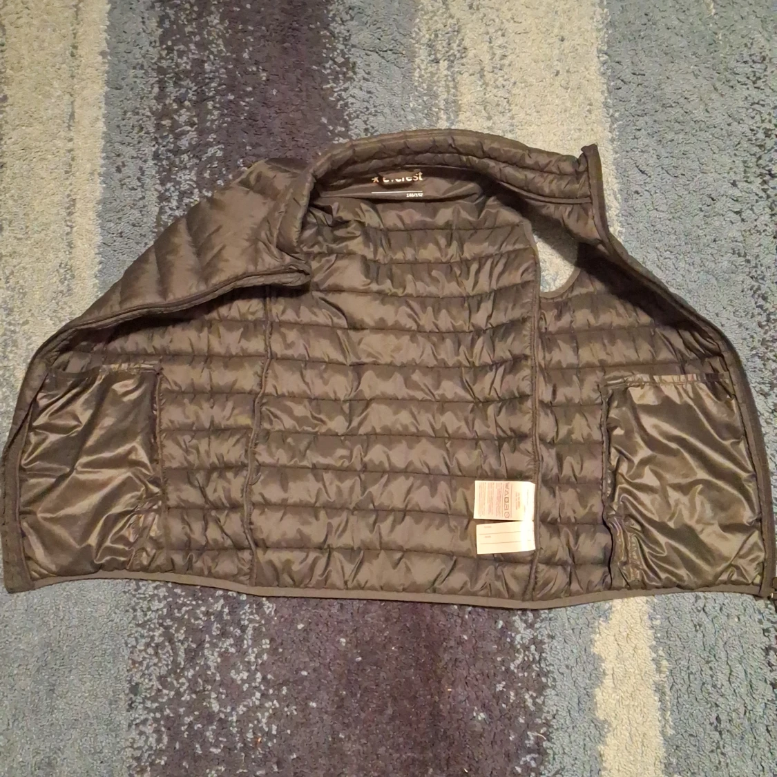 Olive dunväst från Everest - 2