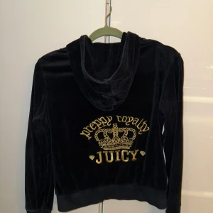 Kofta  - Min gamla favvo kofta 🥲 Men kommer tyvärr inte till användning längre