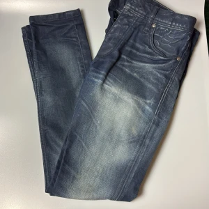 Jack and jones jeans slim fit - Säljer nu mina jack and jones jeans för att de inte passar längre. Size 29/32, jeansen är helt oanvända och är i nyskick.
