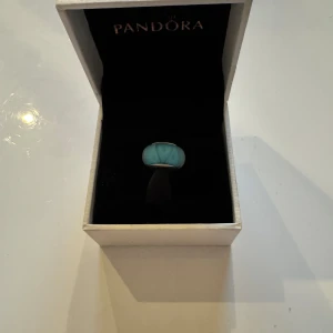 Berlock Murano från Pandora - Elegant turkos berlock från Pandora.