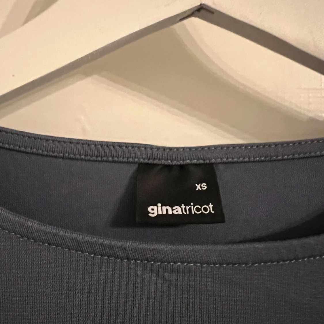 Gammalblå långärmad topp från Gina Tricot - 3