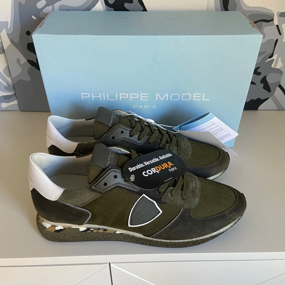 Philippe model  - 90