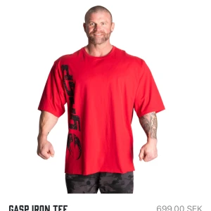Gasp T-Shirt - Säljer även denna Gasp tröja. Köp både röd och svart för ett bra pris‼️Noter att den är oversized model. PRIS GÅR ATT DISKUTERA!