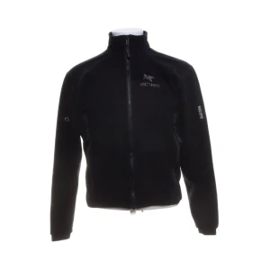 Arc’teryx Fleece - Köpt på Sellpy, l Cond: 9/10 Fit: boxy, slim (NOT TTS)  Betalning sker via swish, frakt betalas av köpare