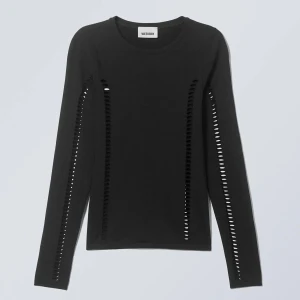 Weekday topp - Snygg slutsåld tröja från Weekday med håldetaljer 💖storlek Xs/s, använd en gång! 