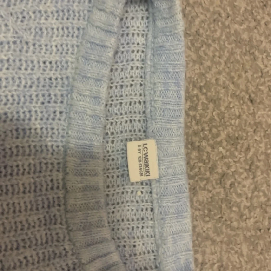 Blå Stickat tröja med blommor - 90