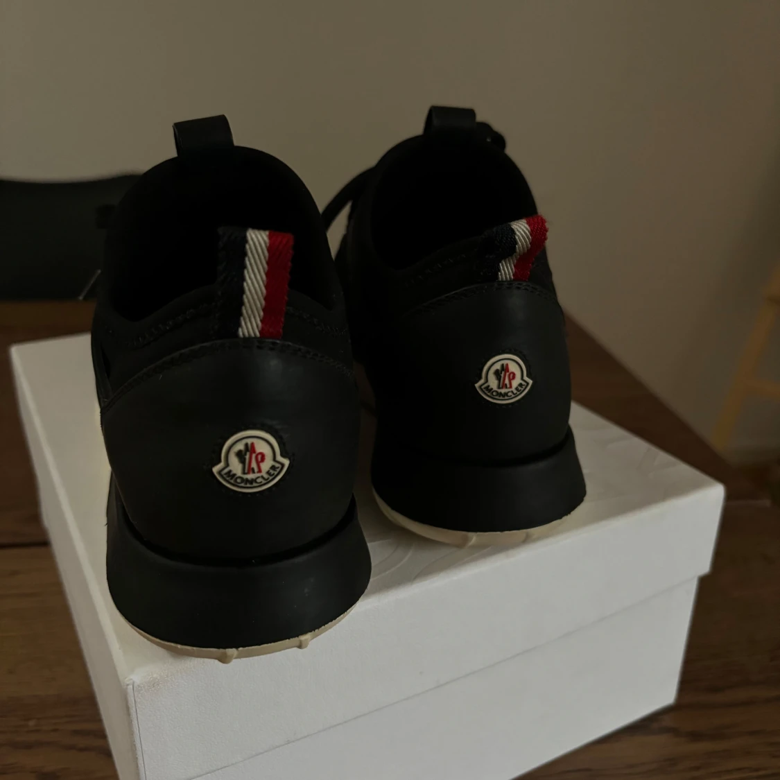 Moncler ”Emilia” sneakers 38,5 - 90