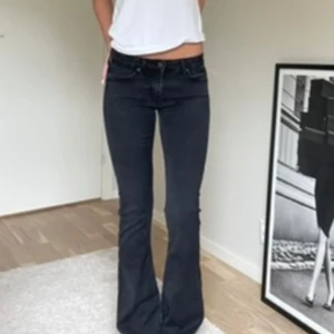 Crocker Jeans - Säljer mina low waist Crocker jeans! Är 168🩷🩷🩷