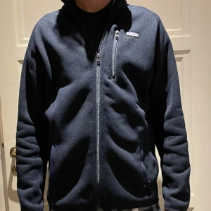Patagonia fleece  - Snygg patagonia fleece, passar perfekt till hösten.