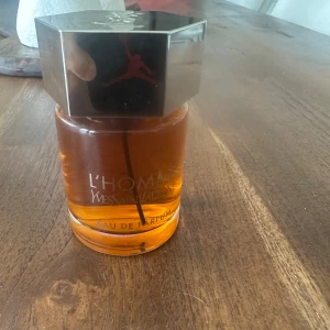 YSL herr parfym - Helt oanvänd Bok tillkommer Nypris 1100 kronor Pris kan diskuteras