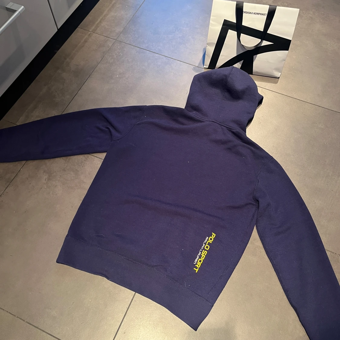 Mörkblå hoodie från Polo Sport - 2