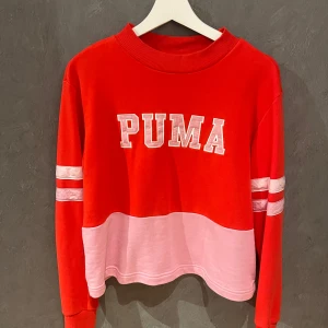 Röd och rosa set från Puma  - Säljer en cool röd och rosa set från Puma