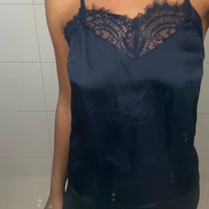 Linne - Linne med spets 